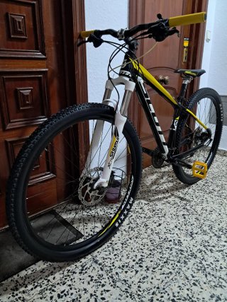 Scott 970 Talla M 29" muy ligera y como nueva