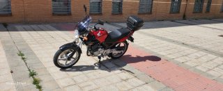 Honda CBF 250 Naked Roja y Negra