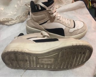 Zapatillas Stradivarius Beige y Blancas