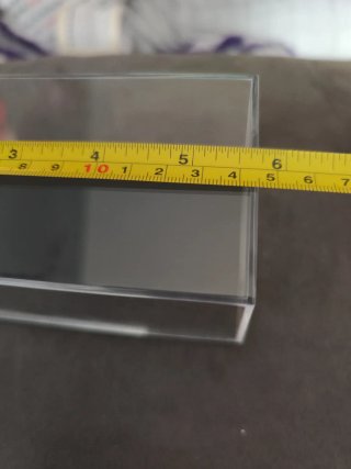 Vitrina protectora de plástico