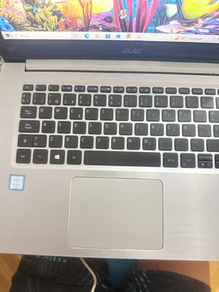 Ordenador portátil Acer i3 8GB RAM SSD