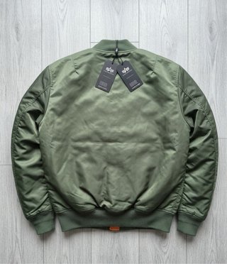 Pack Invierno 4XL: Alpha Industries MA-1 + Abrigo