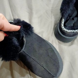 Pantofole Nere Nuove con Pelliccia
