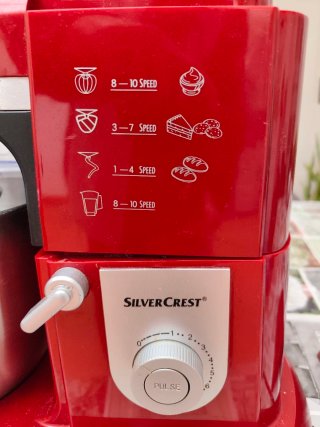 Amasadora Batidora Silvercrest Roja
