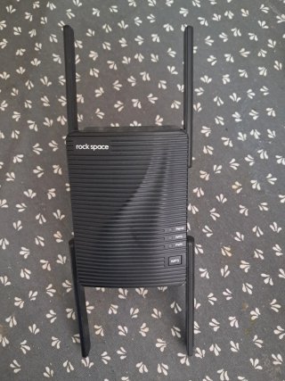 Repetidor WiFi AC2100 rock space