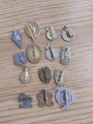 14 Insignias Pins Fútbol de aguja