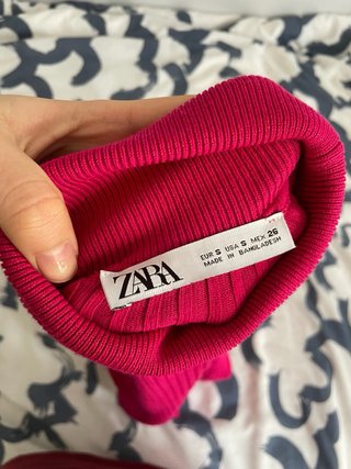 Jersey Zara cuello alto rosa