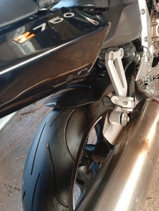 Kawasaki Z750 Negra