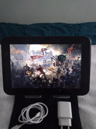 Tablet Amobile Negra + 4 Juegos
