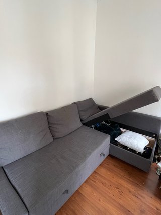 Sofá Cama Gris FRIHETEN IKEA.