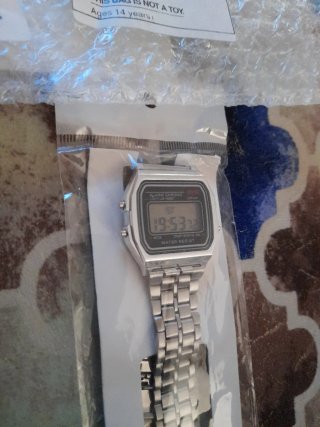 Reloj Digital Plata