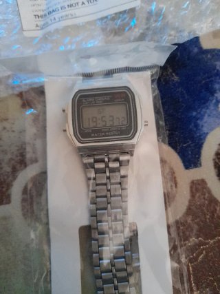 Reloj Digital Plata