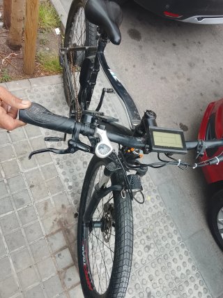 Bicicleta Eléctrica Negra