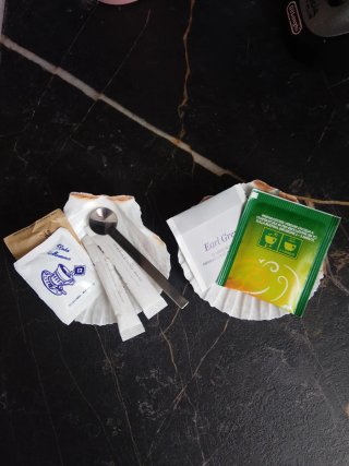Capasanta decorata con carte da gioco
