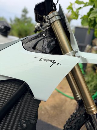 STARK FUTURE VARG — Enduro Eléctrica | 80cv