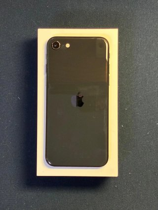 iPhone SE (2020)