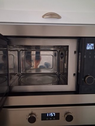 Horno y Microondas Teka