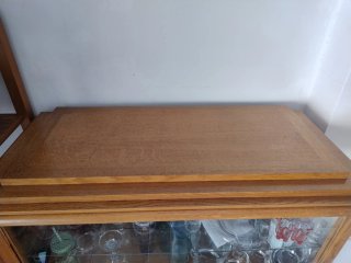 Vitrina/Aparador de Madera y Cristal