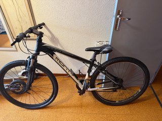 Patinetes eléctricos y bicicleta