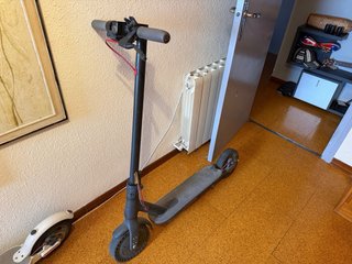 Patinetes eléctricos y bicicleta