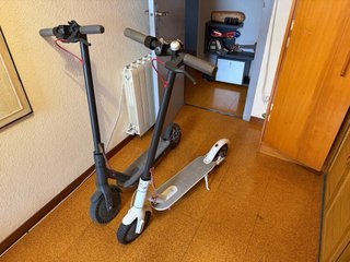 Patinetes eléctricos y bicicleta