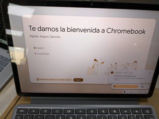 Lenovo Chromebook Duet con caja