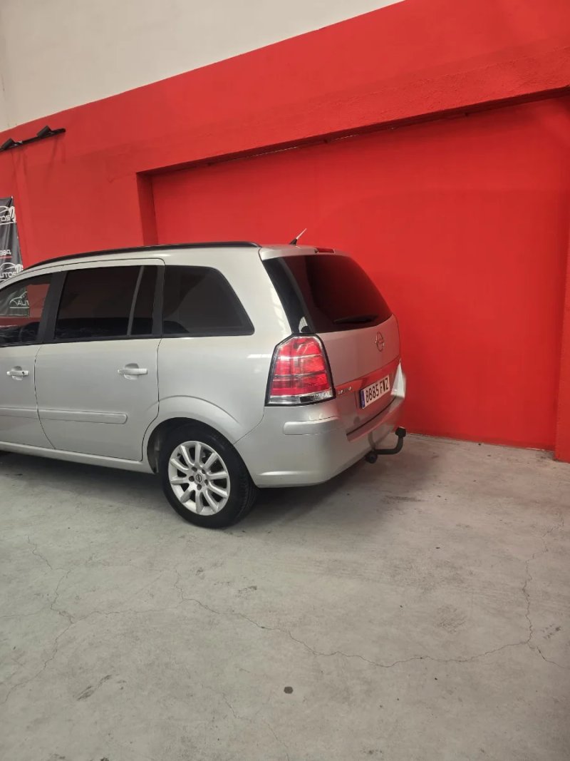 Opel Zafira 2007 - foto 1