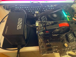 Fuente Alimentación Gigabyte 1000W 80+ Gold