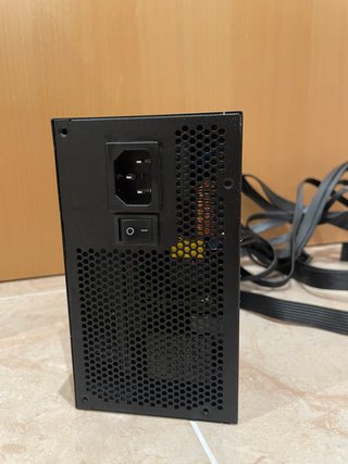 Fuente Alimentación Gigabyte 1000W 80+ Gold