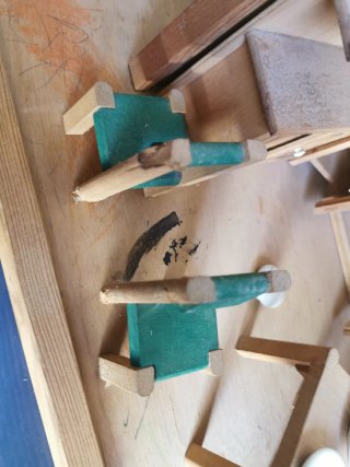 Casa de muñecas de madera