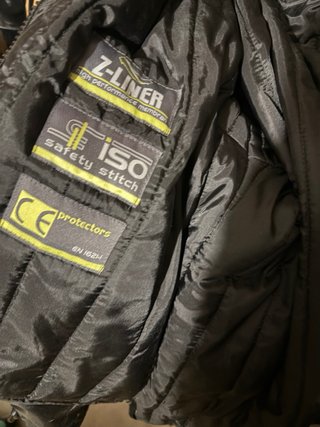 Chaqueta de moto negra