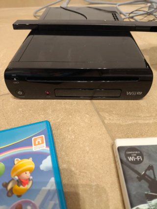Nintendo Wii U Negra + Juegos y Accesorios