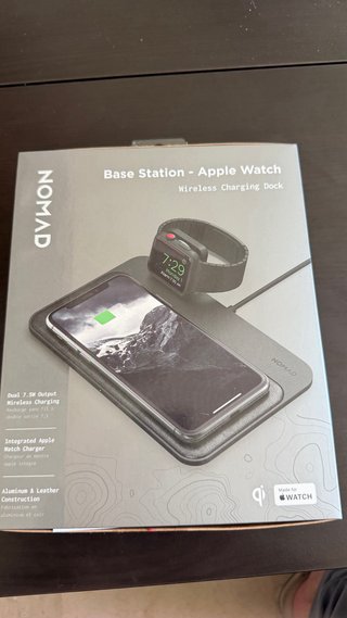 Base Carga Nomad iPhone y Apple Watch