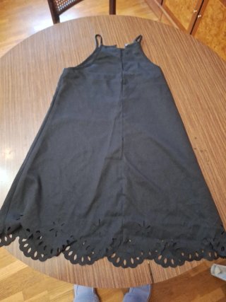 Vestido Negro SHEIN con bordado