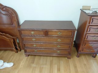 Cómoda de madera