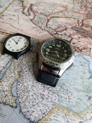 Lote 2 Orologi Casio