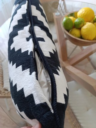 Funda Cojín Geométrico Blanco y Negro Ikea