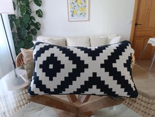 Funda Cojín Geométrico Blanco y Negro Ikea