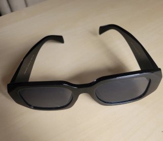 Gafas de sol Prada negras
