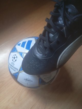 Botas de fútbol Puma King Talla 41