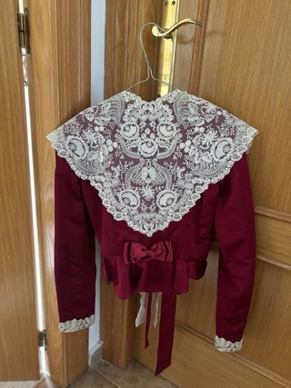 Traje de Fallera Beige y Rojo