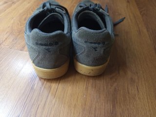 Zapatillas Diadora grises y azules