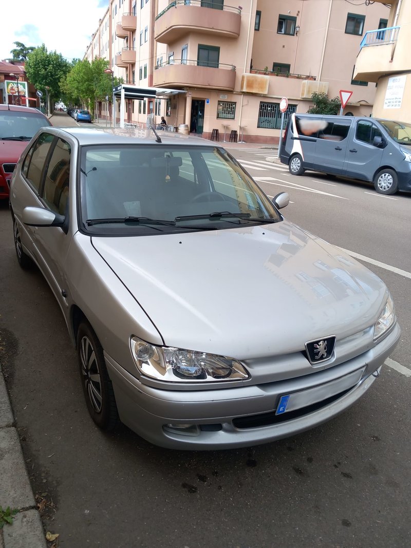 Peugeot 306 2000 - foto 1