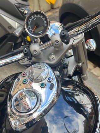 OCASION :  Triumph America 900 - 2013 impecable