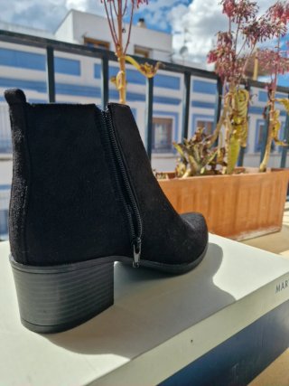 Botas bajas negras