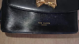 Bolso Negro Ted Baker Lazo Dorado