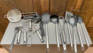 Set Utensilios Cocina Silicona y Metal