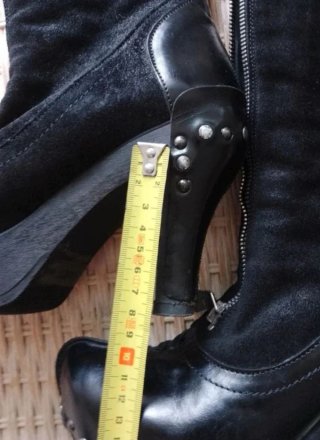 Botas Diesel Talla 37 Diseño Único