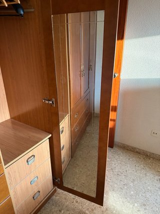 Armario ropero de madera grande