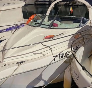 Barco Lancha cabinada para navegar sin PER